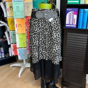 Leopard skirt